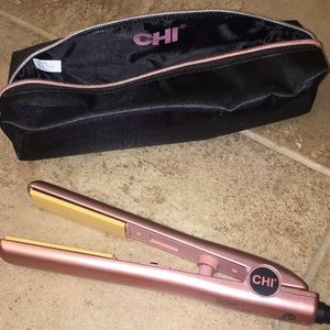 NWOT MINI TRAVEL CHI w/bag